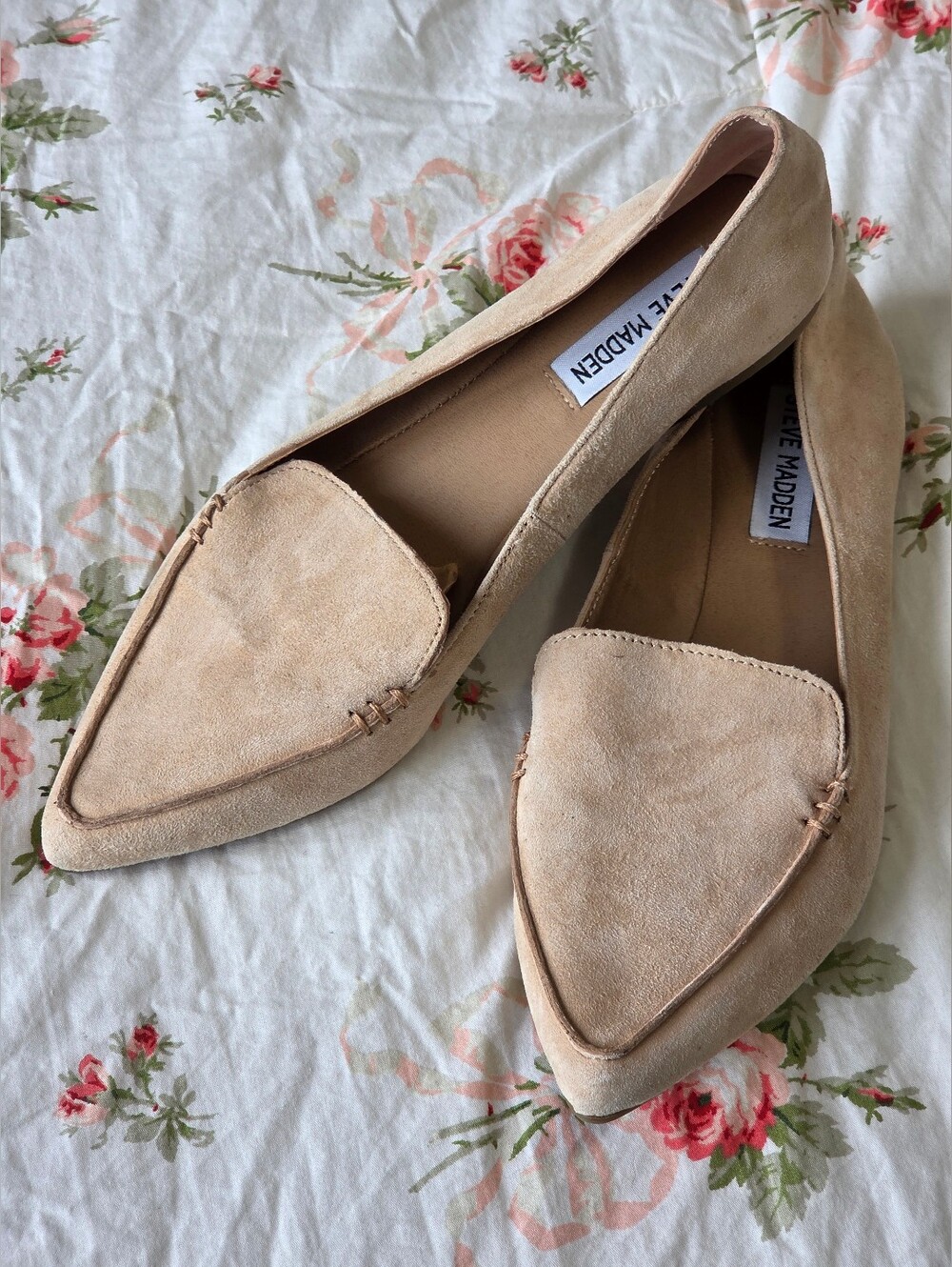 Steve Madden Tan Neutral Suede Pointed Toe Loafer Flat Size 7.5 Quiet Luxury